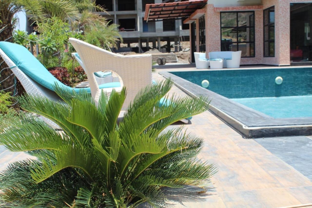 Strawberry Hills Saputara Hotel Exterior foto