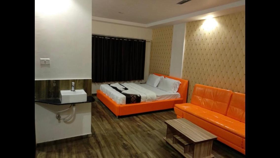 Strawberry Hills Saputara Hotel Exterior foto